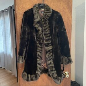 NWT Jones New York Faux Fur Dress Coat xs